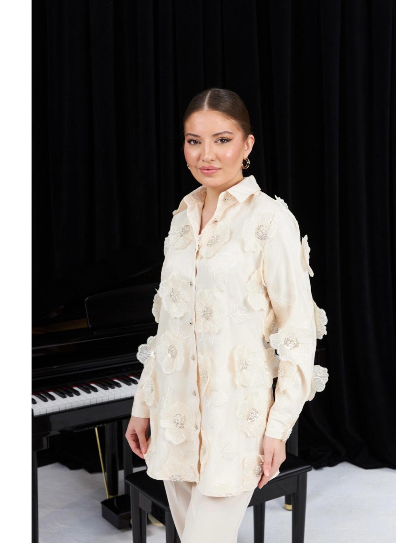 Resim Ççiçekli Gömlek Krem