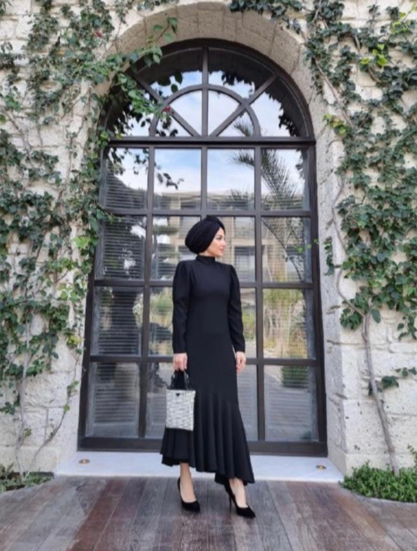 Resim Saten Etegi Volanlı Elbise